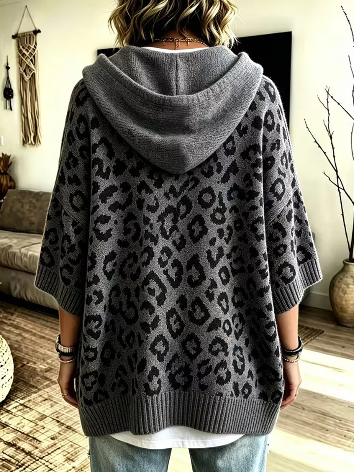 Jocasta - Pull à capuche oversize en maille à motif léopard