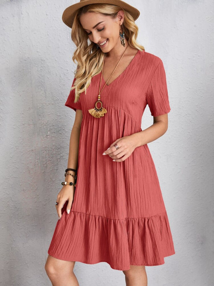Belinda - Robe mini texturée à volants à col V