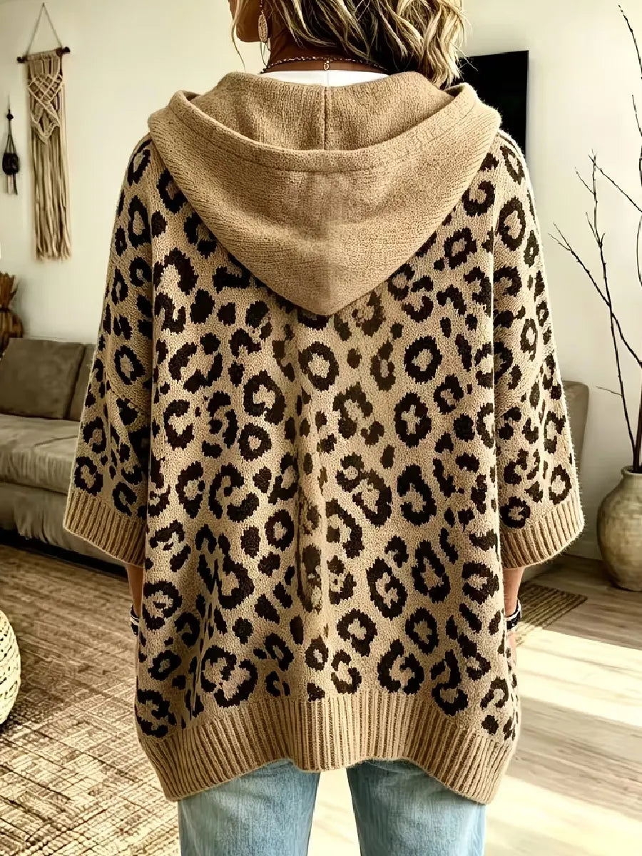 Jocasta - Pull à capuche oversize en maille à motif léopard