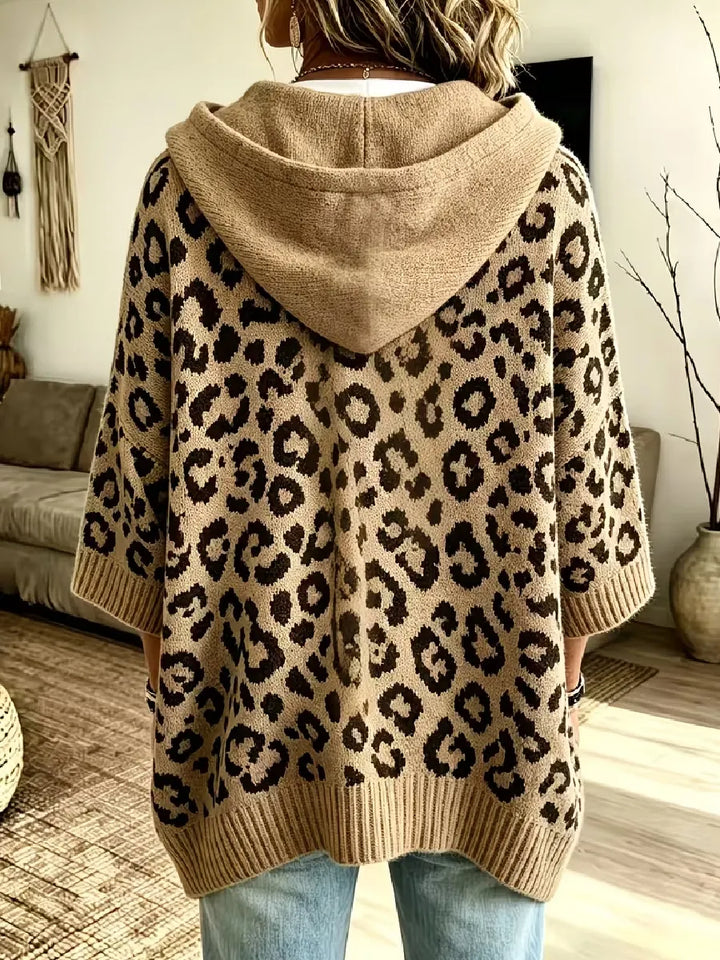 Jocasta - Pull à capuche oversize en maille à motif léopard