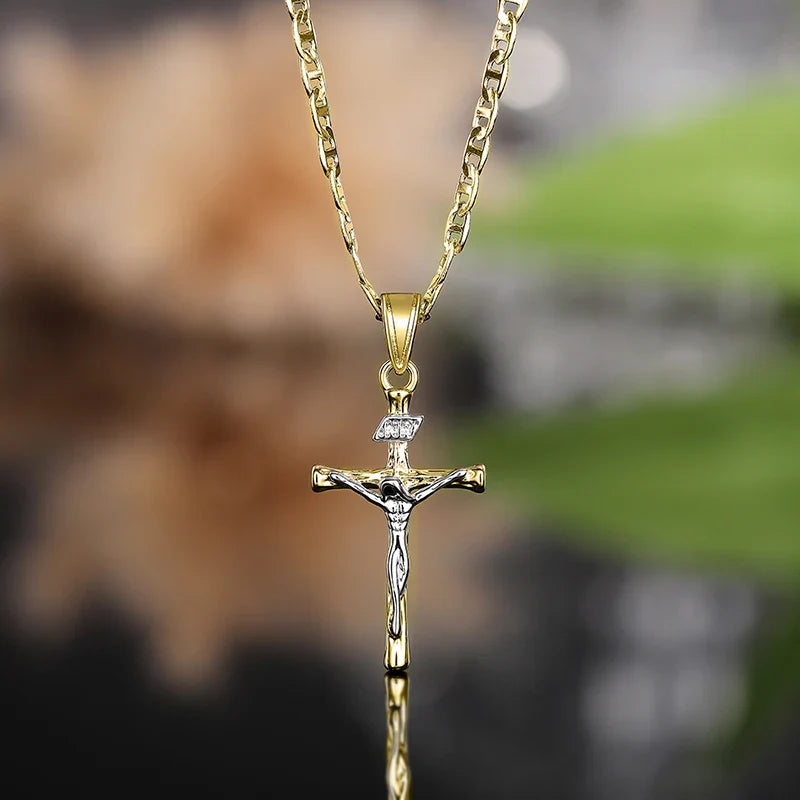 Bayford - Collier avec pendentif croix scintillante