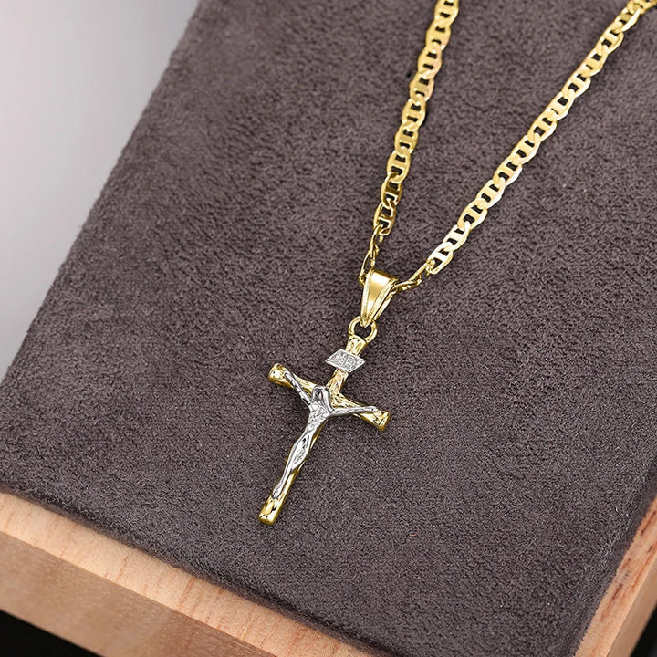 Bayford - Collier avec pendentif croix scintillante