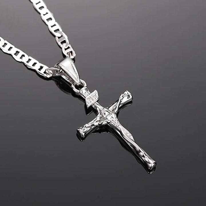 Bayford - Collier avec pendentif croix scintillante