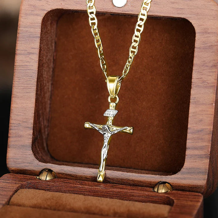 Bayford - Collier avec pendentif croix scintillante
