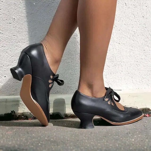 Veralyn - Escarpins rétro à lacets